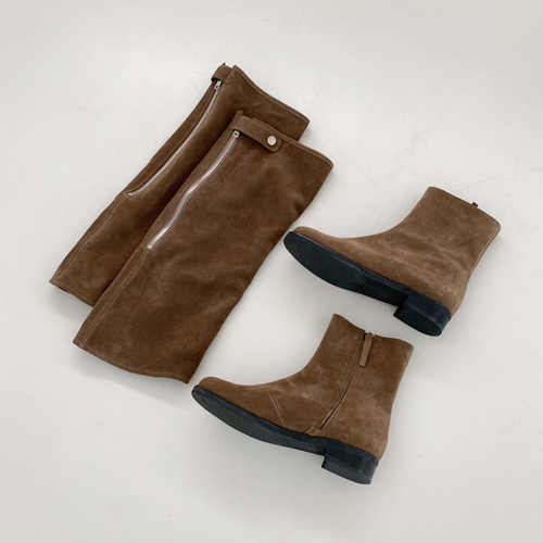 Suede cow ankle boots ♩
