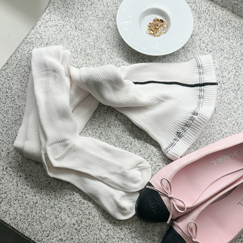 Berry knit tights