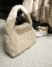 Fossil hairy square bag *한정수량 할인*