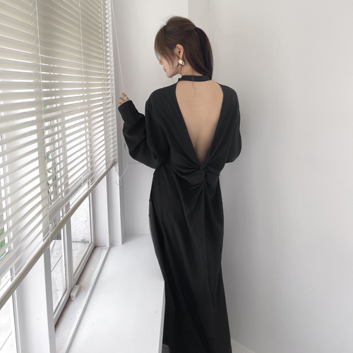 Made su:back slit dress