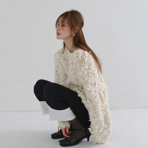 Roma round knit