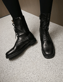 Clever lace-up boots ♩