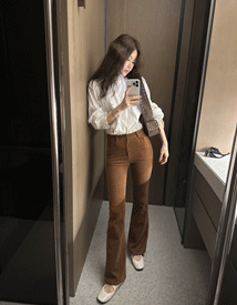 Golden boots-cut pants