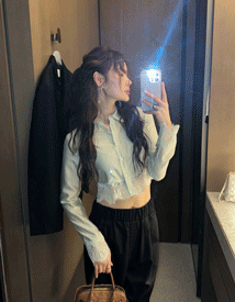 Daisy crop blouse