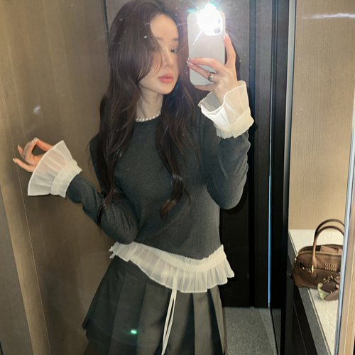 Slow round frill tee