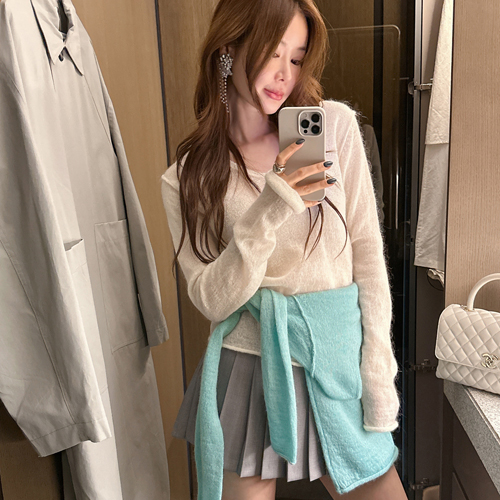 Stand V-neck knit