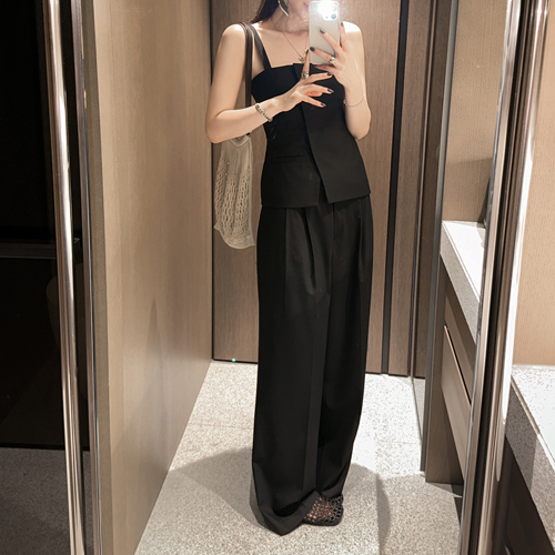 Vag wide pin-tuck pants