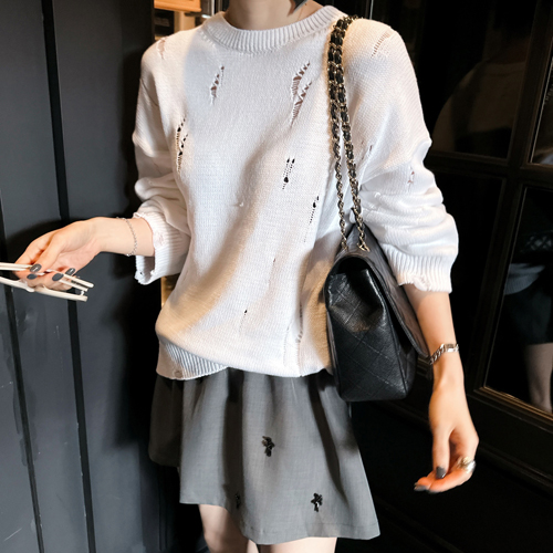 Moss damage round knit