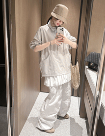 Pleats anorak jumper