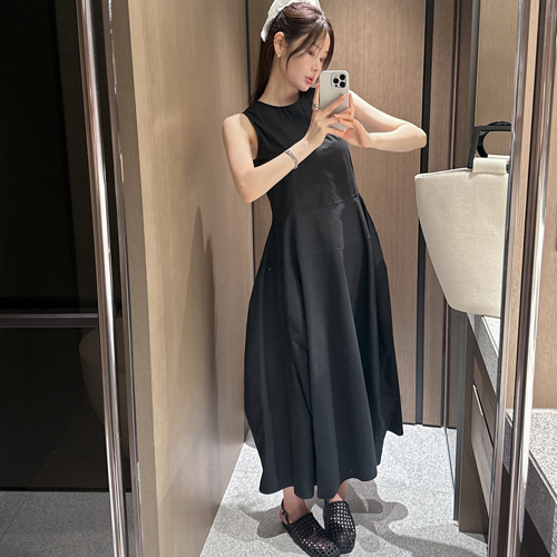 Blossom volume dress