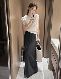 Tailored slit maxi skirt
