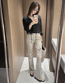 Bleak boots-cut pants