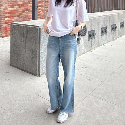 Season cutting denim