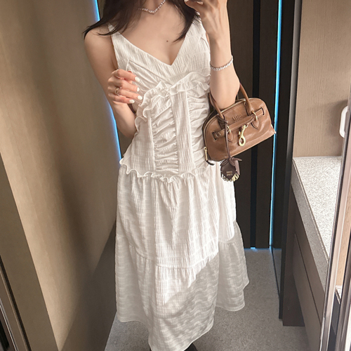 Bleeds shirring dress