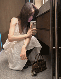 Bleeds shirring dress
