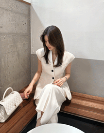 Laser linen vest