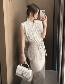 Lone nashi blouse