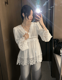 Sander lace blouse