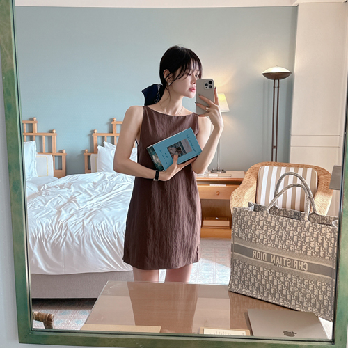 Goat boat-neck mini dress