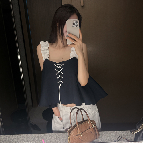 Sweet frill top