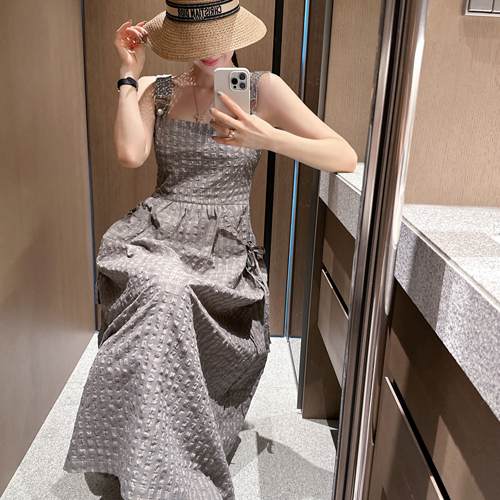 Suspender shirring dress