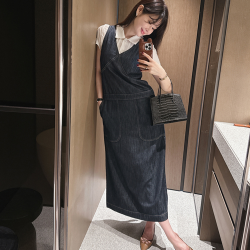 Troy out pocket dress