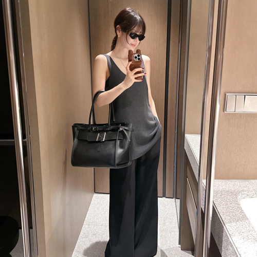 Spray long sleeveless