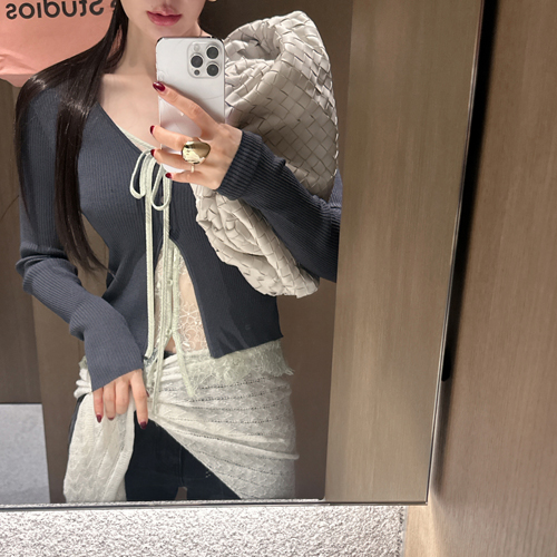 Handy lace cardigan