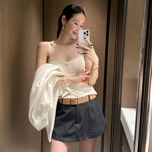 July lace sleeveless