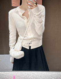 Cara mohair lettering cardigan