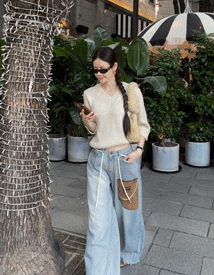 Mute suede patch denim