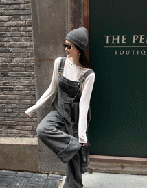 Stud back point tee