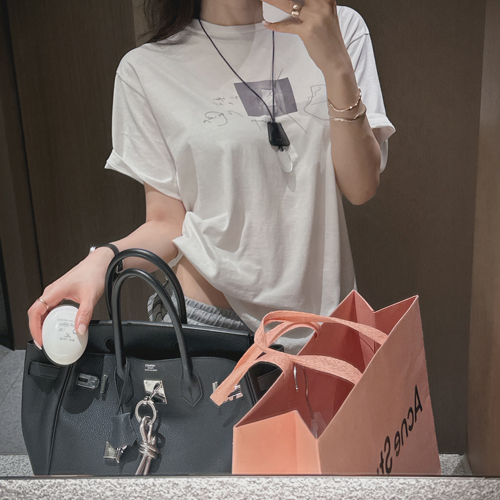 Kitsch drawing tee