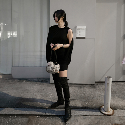 Sully double cape tee