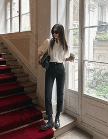 Milky slim black denim pants