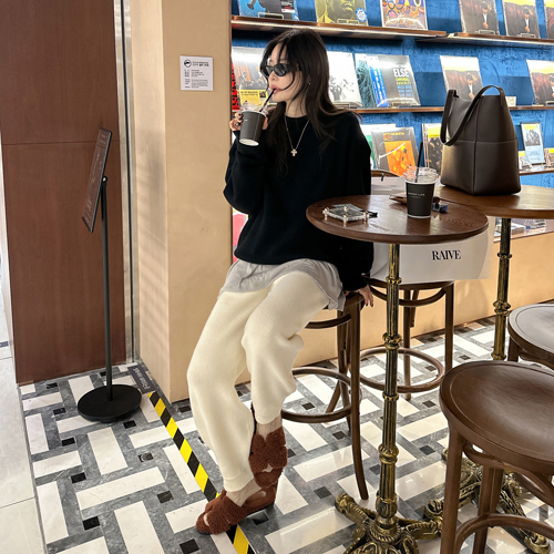 Blood wool jogger pants