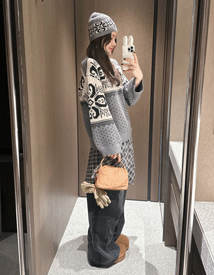 Ethnic wool jacquard knit