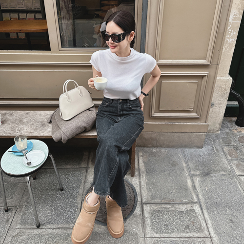 Mila angora harp polar tee