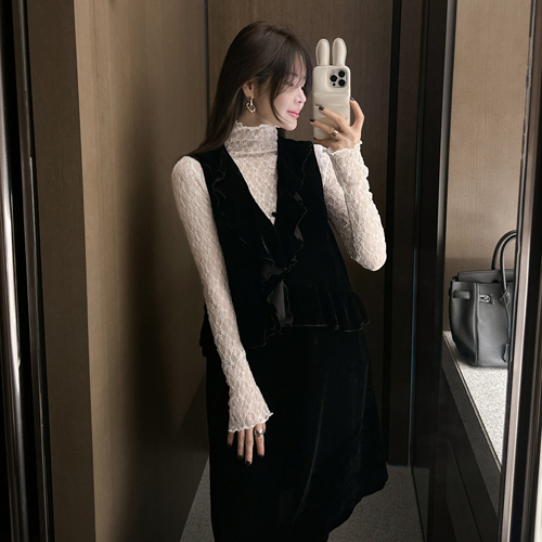 Becky flower polar tee