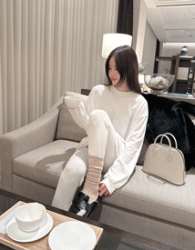 Lever cotton round tee