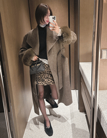 Grave arm fur wool coat