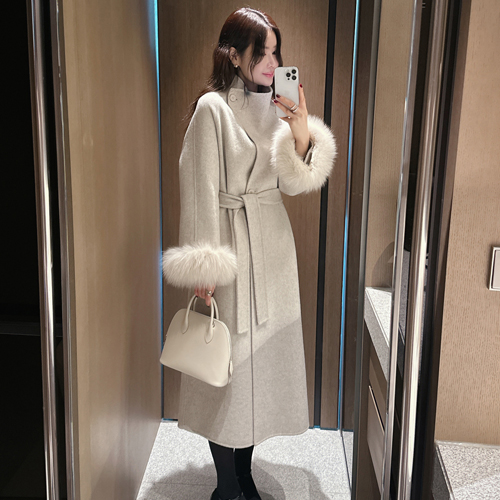 Sofia arm fur wool coat