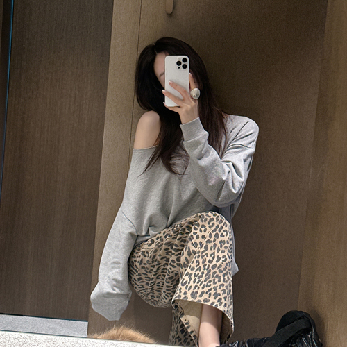 Deggi off-shoulder mtm