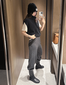 Hush wool turtle-neck vest (wool100%)