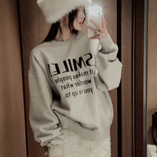 Big smile gimo sweat shirt