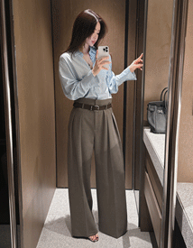 Anto belt pin-tuck pants