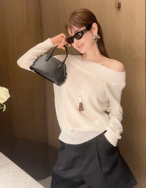 Raye string off neck tee