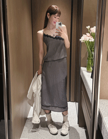 Lami lace banding skirt