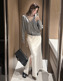 Ollie V-neck cash cardigan