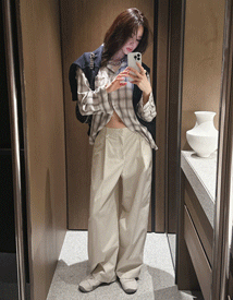 Stance pin-tuck pants